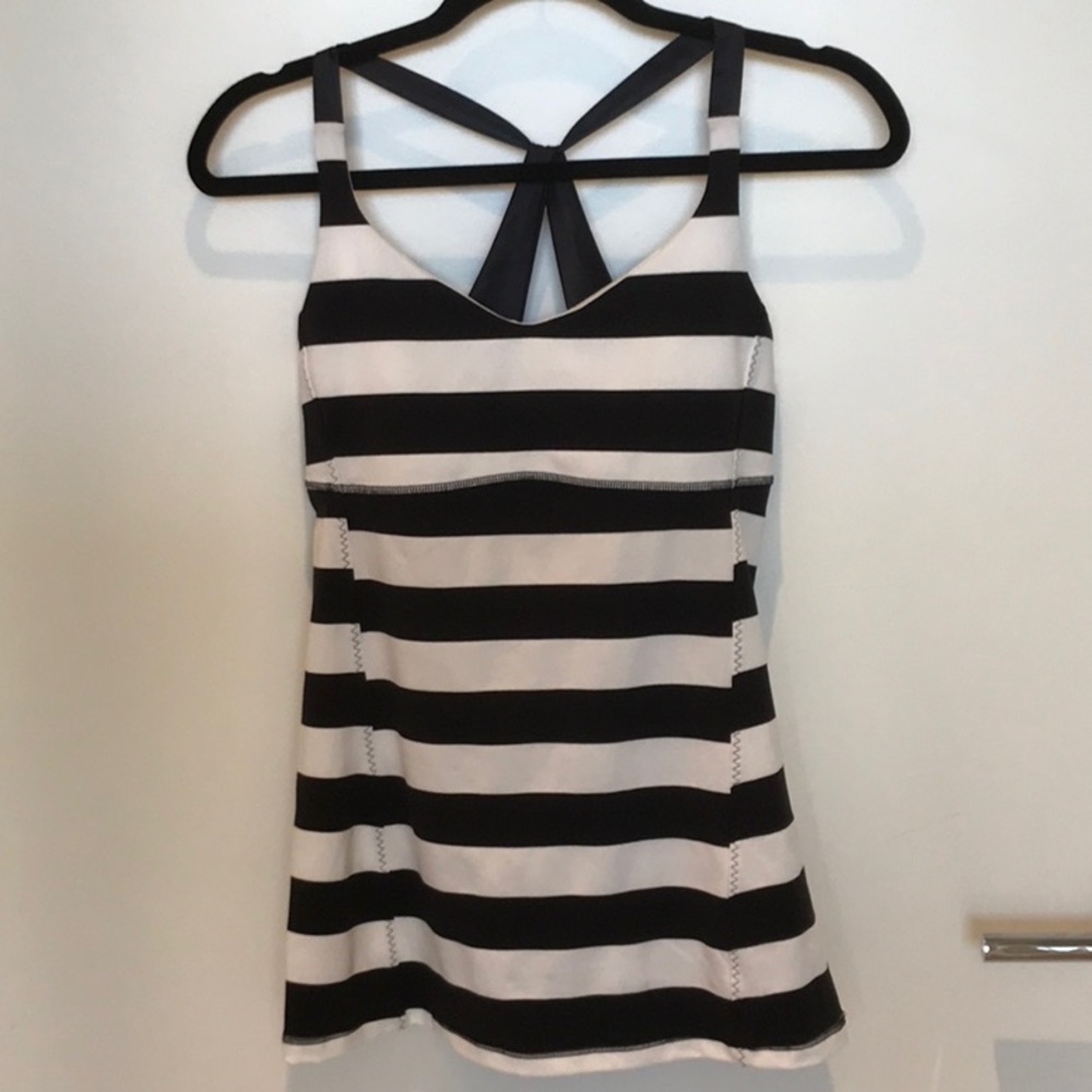 LuluLemon Workout, Yoga, Top, Black & White, size 8, Like New